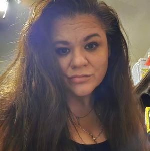 Meet your Posher, Kiana